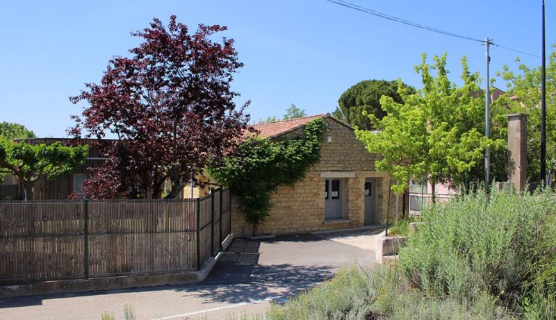 Sablet inaugure sa géothermie - Façade de l'école